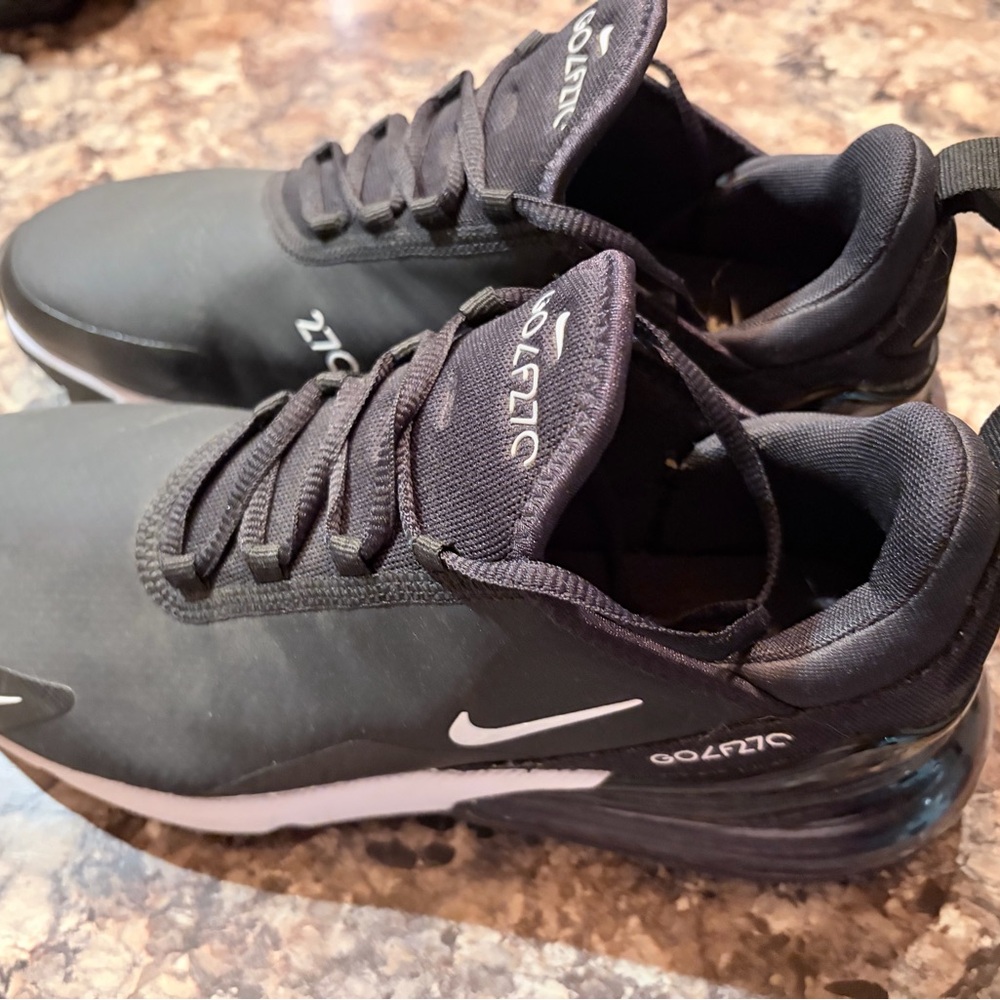 Nike golf shoes Brand New